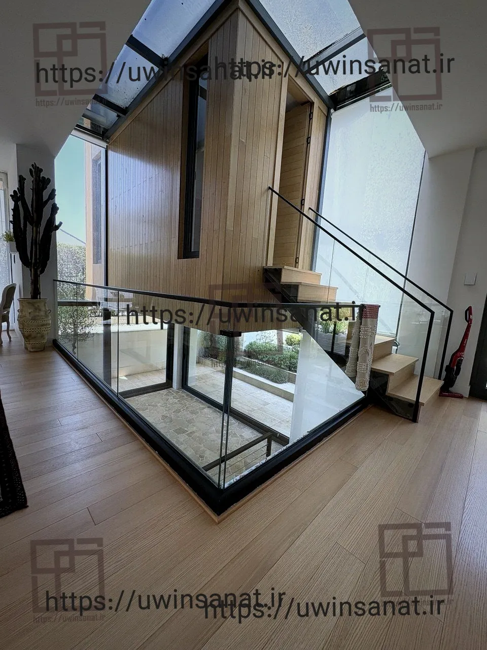 اجرای-نمای-کرتین-وال-و-سقف-اسکای-لایت-پروژه-ویلایی-لادن-62